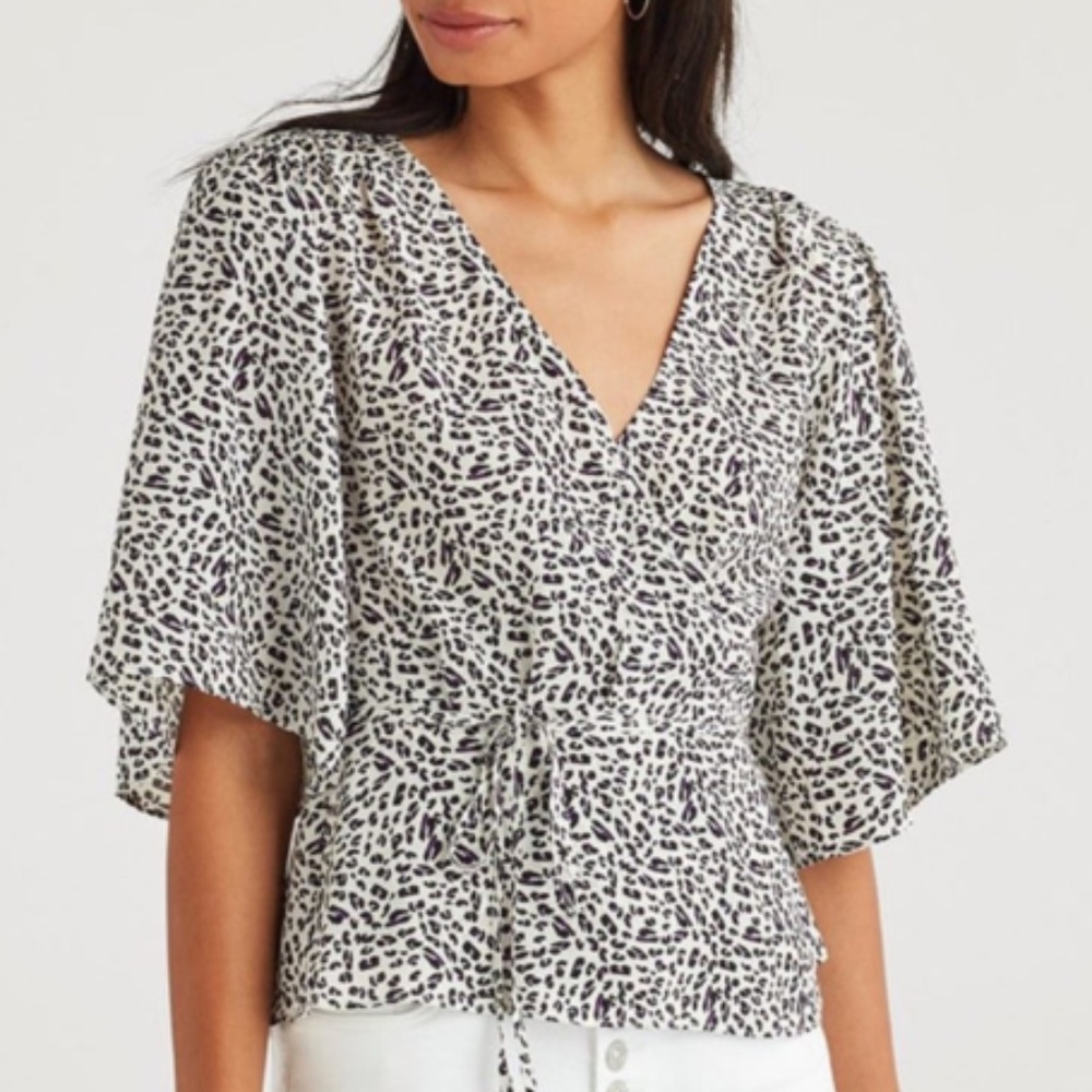 Women Leopard Print Top XS New 7 For all Mankind Shirt Silk blend wrap Blouse